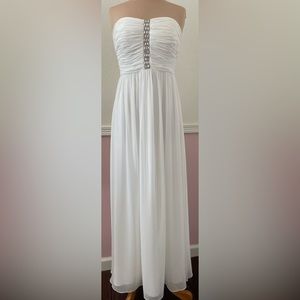 Calvin Klein Gown ππππ size 10